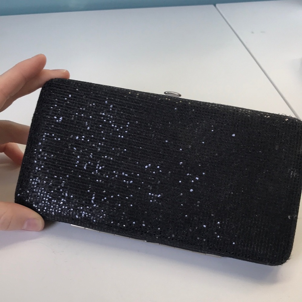 Sparkly black clutch